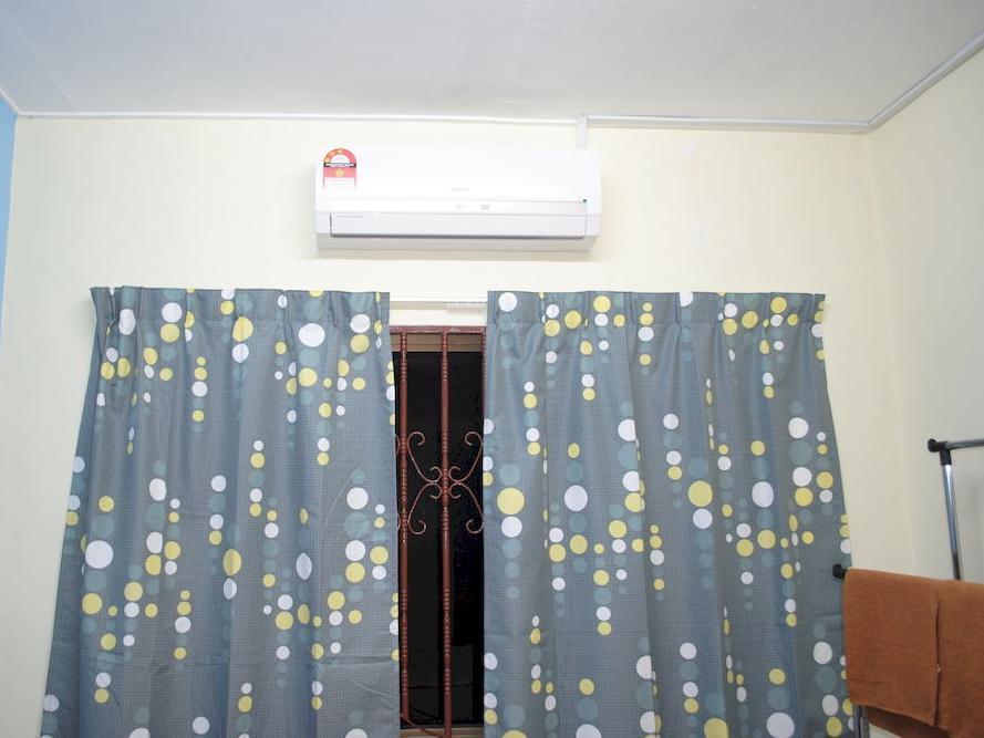 Vera Homestay Keluang Luaran gambar